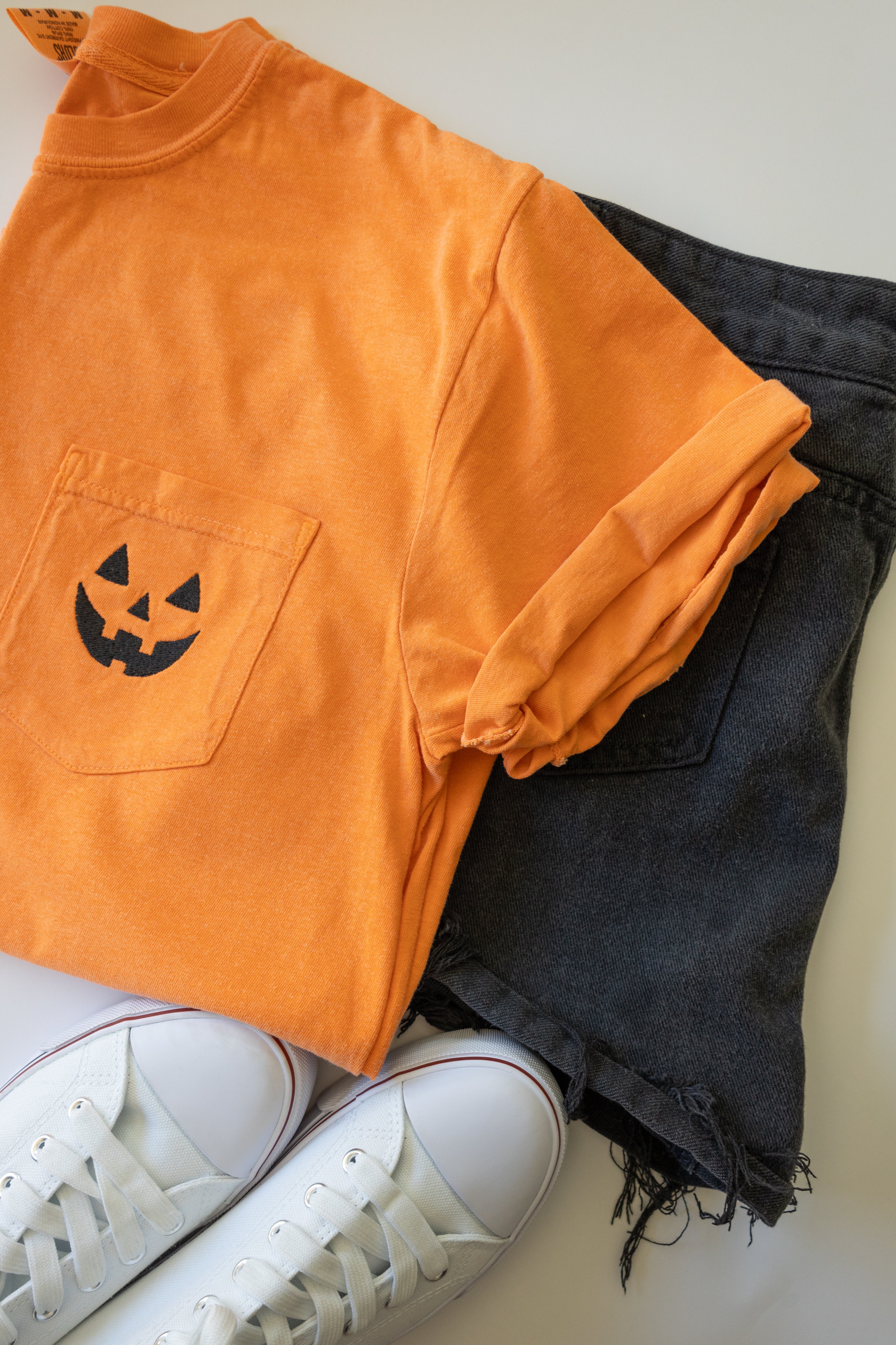 Pocket Jack O' Lantern Embroidered Tee – Floss & Fable