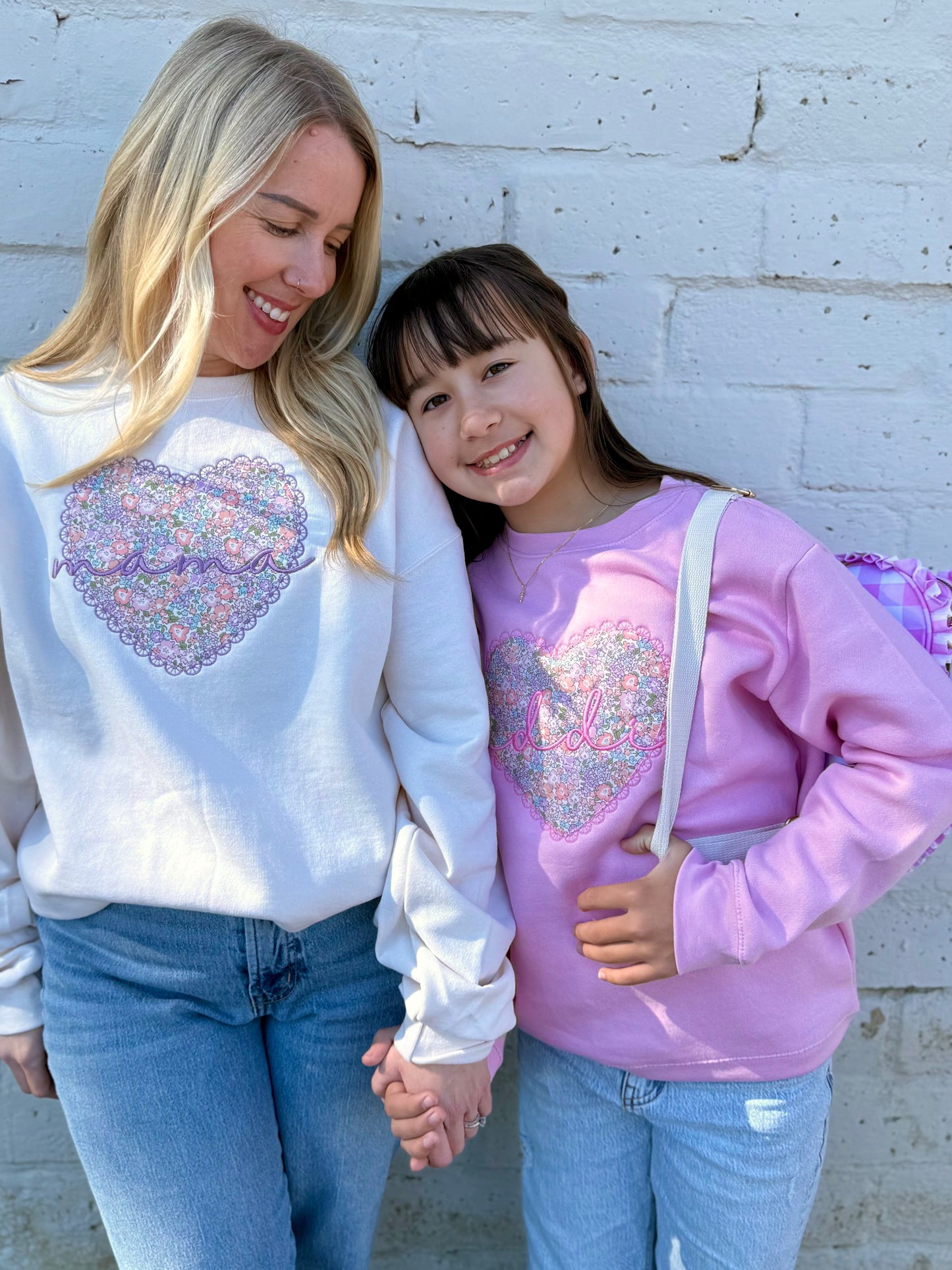 Appliquéd Mama Crewneck Sweatshirt